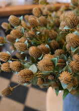 Load image into Gallery viewer, Globe Amaranth Spray