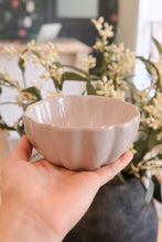 Load image into Gallery viewer, Porcelain Scallop Edge Trinket Dish