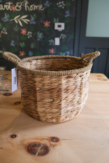 Rounded Woven Baskets w/ Handles - Medium