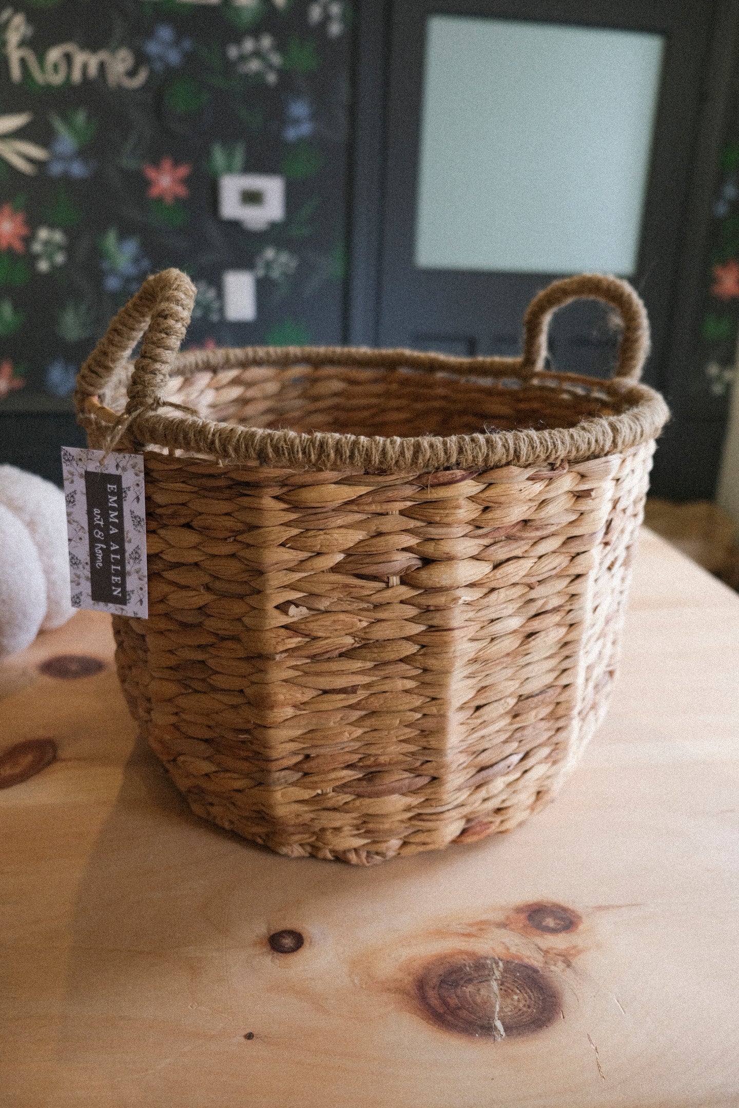 Rounded Woven Baskets w/ Handles - Large