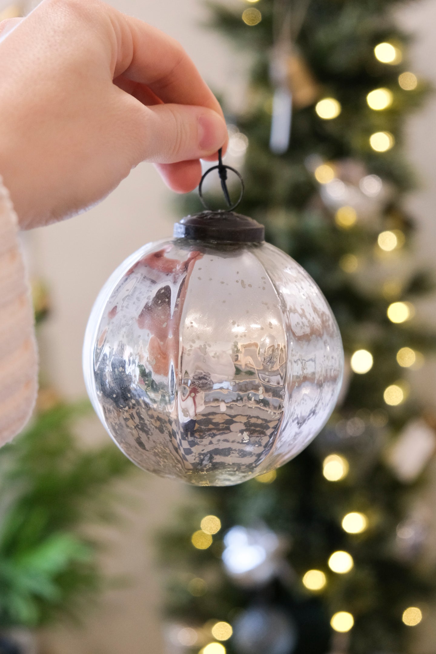 Silverfrost Ornament - Bands