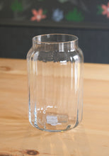 Load image into Gallery viewer, Optic Glass Vase - L
