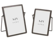 Load image into Gallery viewer, Black Iron Picture Frame