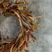 Load image into Gallery viewer, Mixed Heather Wreath w/ Berries