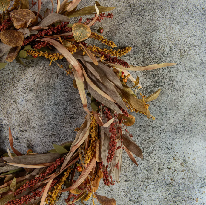 Mixed Heather Wreath w/ Berries